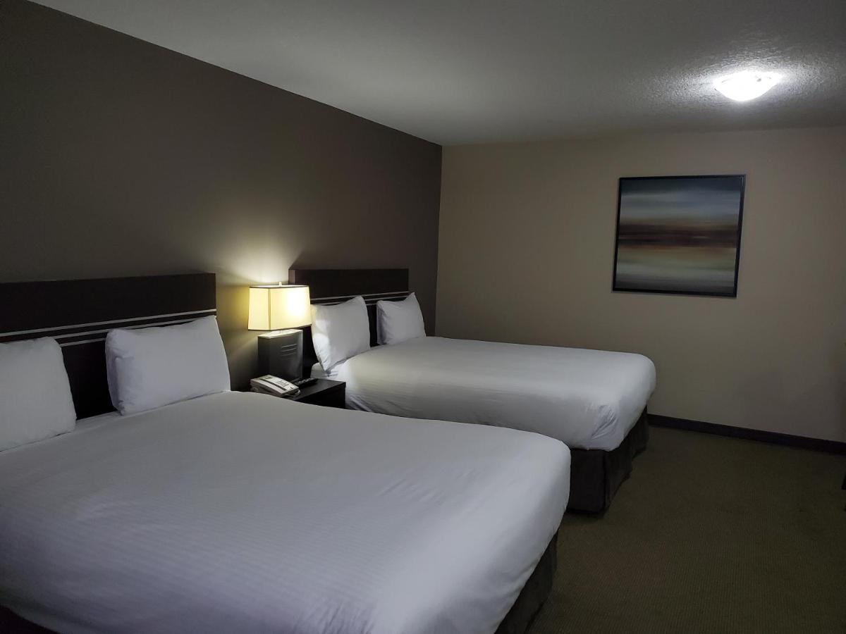 Royal Lodge Эдмонтон Экстерьер фото