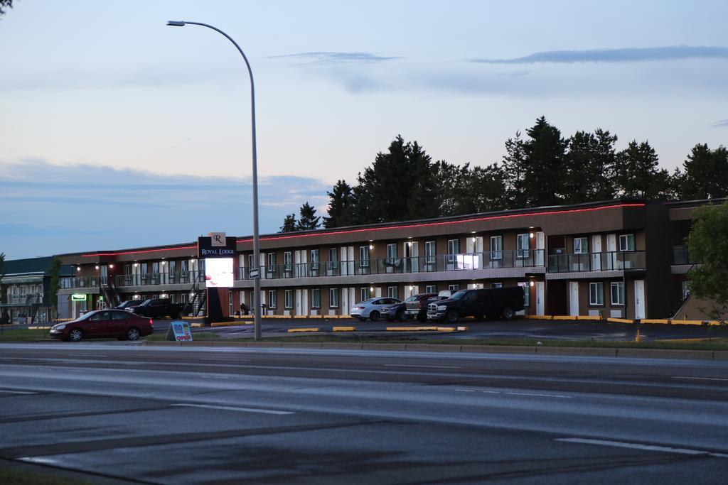 Royal Lodge Эдмонтон Экстерьер фото