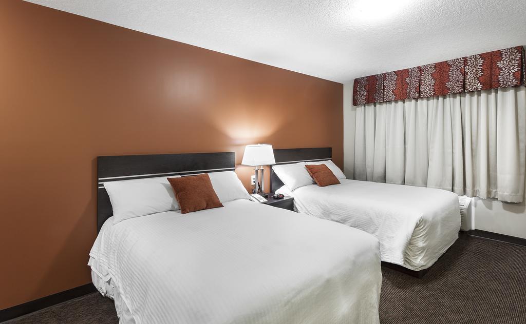 Royal Lodge Эдмонтон Экстерьер фото